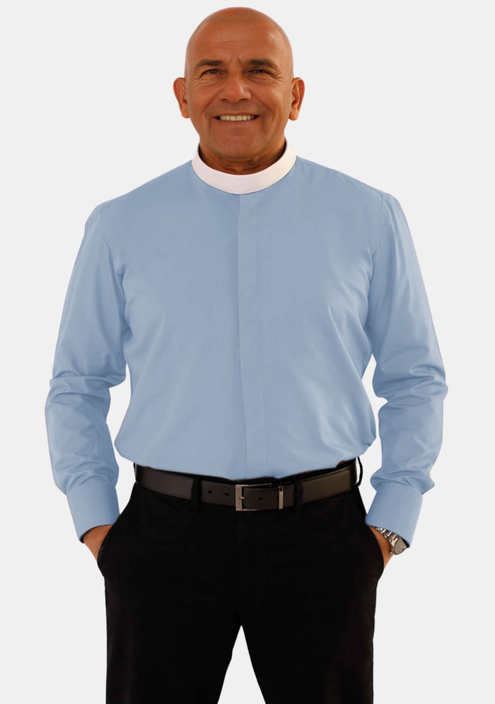 Chemise ecclésiastique bleu ciel à manches longues et col montant pour homme