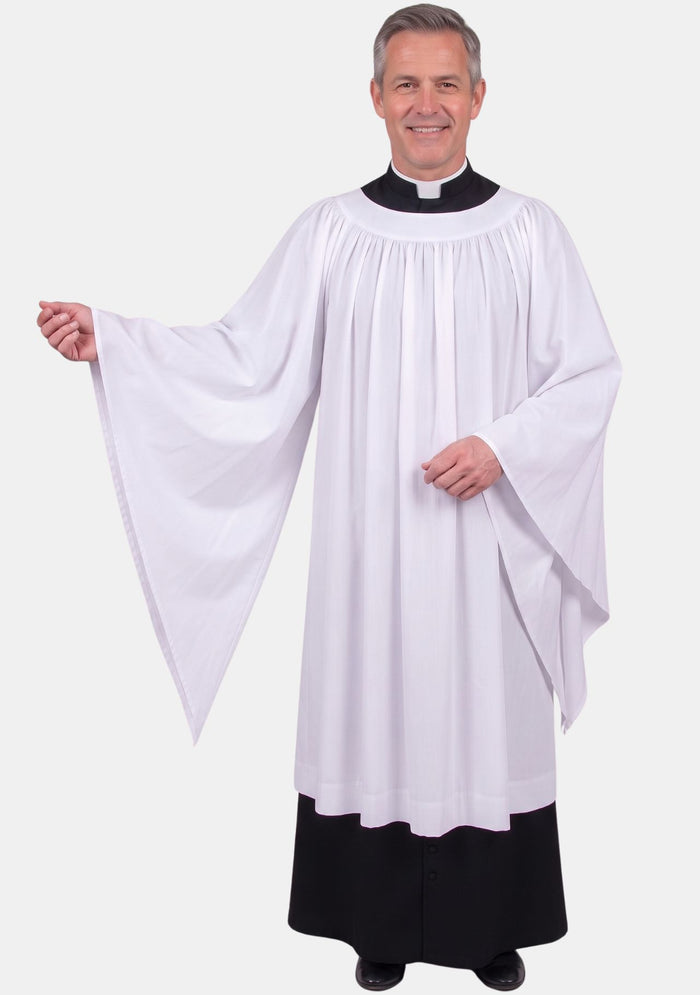 Surplis en dentelle à col carré angélique