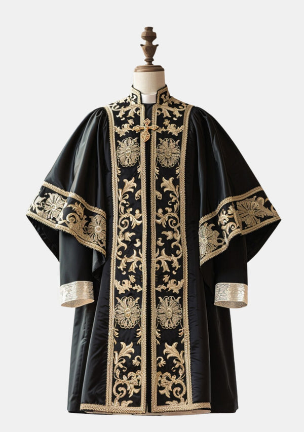 Chasuble noire et dorée des pasteurs