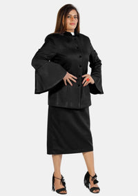 Costume eClergy à manches évasées noir avec bordures contrastées