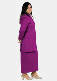 Costume de clergé rouge violet pour femme