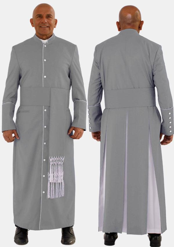 Robe grise et blanche pour homme