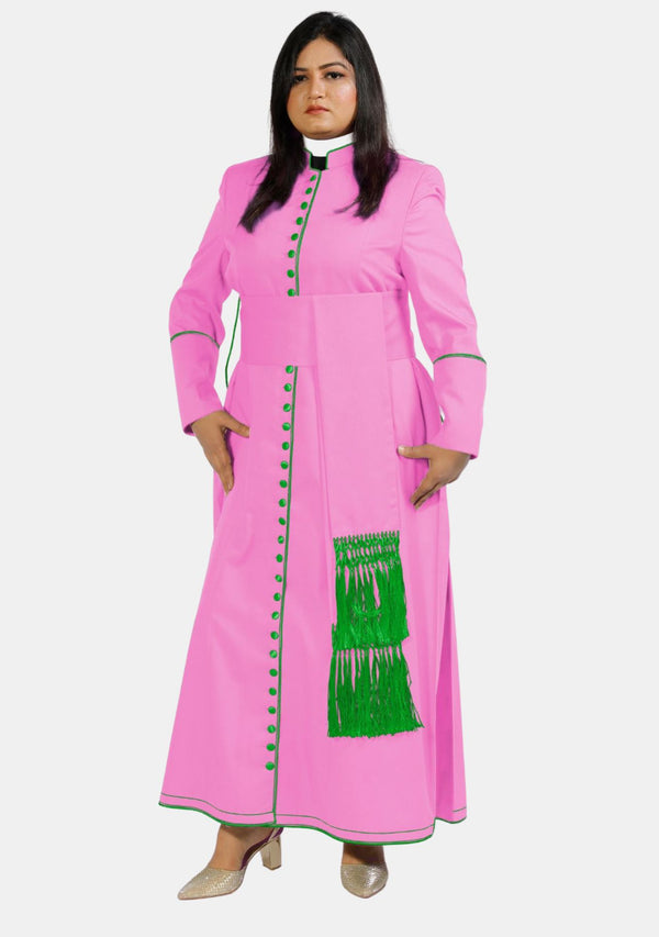 Soutane rose Hannah avec bordure verte 