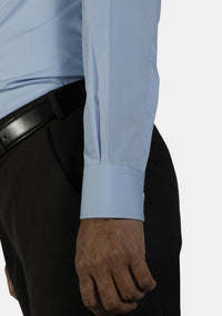 Chemise eClergy bleu clair à col rabattu