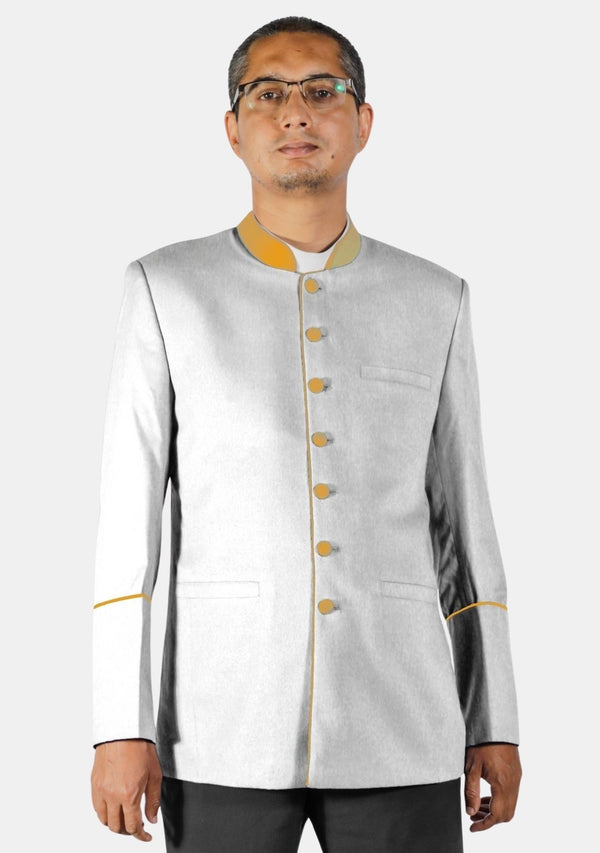 Veste de prêtre blanche et dorée