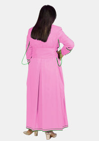 Soutane rose Hannah avec bordure verte 