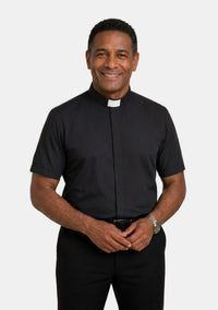 Chemise cléricale noire à col tonsuré