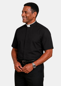 Chemise cléricale noire à col tonsuré
