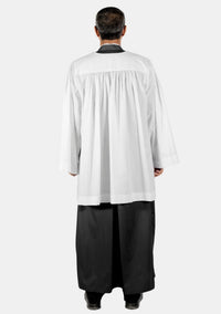 Veston à surplis et col carré