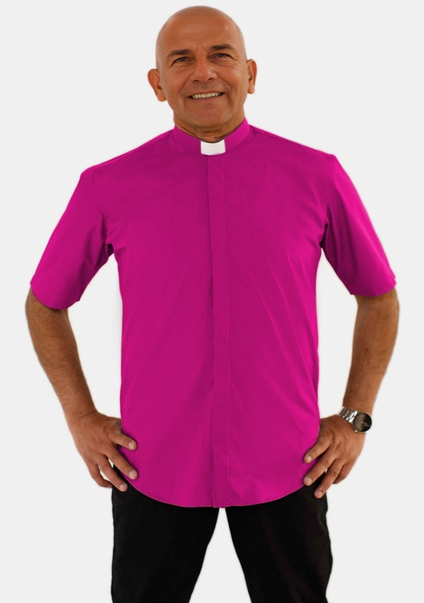 Chemise clergé rouge et violette à manches courtes et col rabattu pour homme