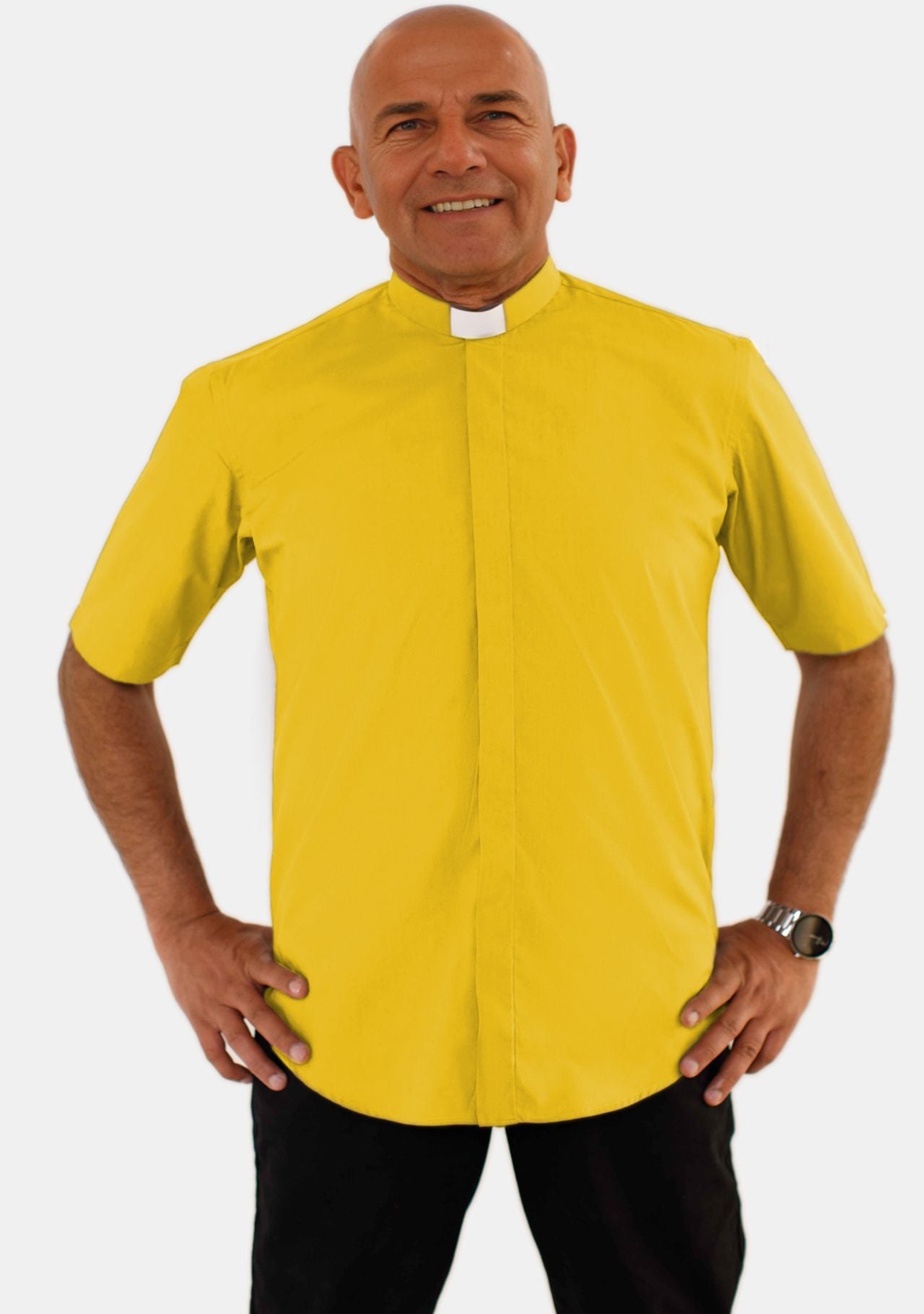 Chemise clergé dorée à manches courtes et col à patte