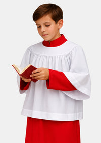 Surplis blanc d'assistant d'autel