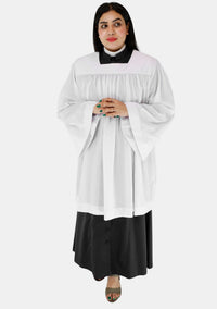 Surplis pour femme à col carré