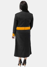Robe de prêtre noire pour femme avec boutons dorés