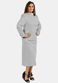 Robe de prêtre grise pour femme avec boutons de créateur