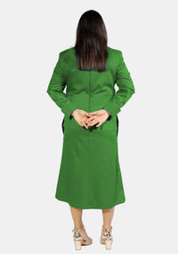 Robe de prêtre verte pour femme avec boutons de créateur
