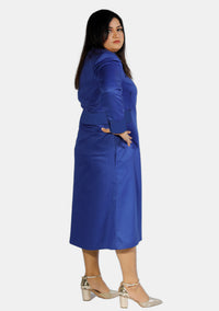 Robe de prêtre pour femme bleu roi avec boutons de créateur