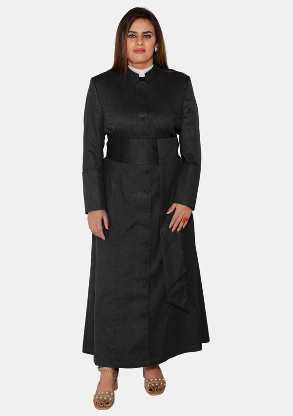 Robe noire cléricale féminine éthérée