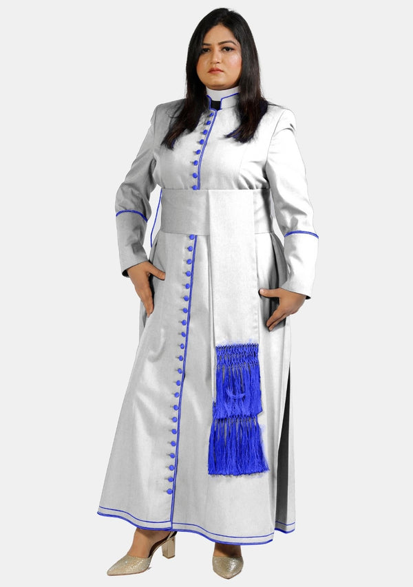Soutane blanche éthérée pour femme avec bordure bleue