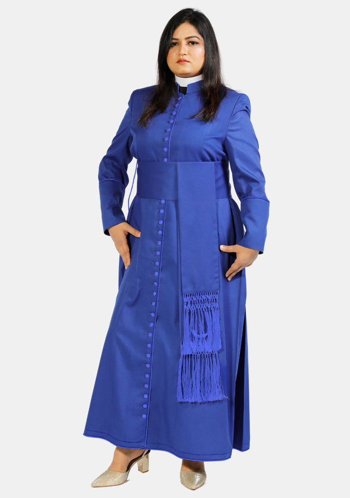 Superbe soutane bleu roi pour femme
