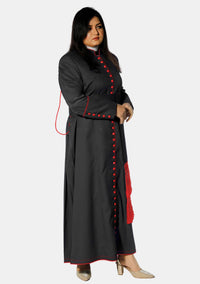 Soutane noire à passepoil rouge pour femme 